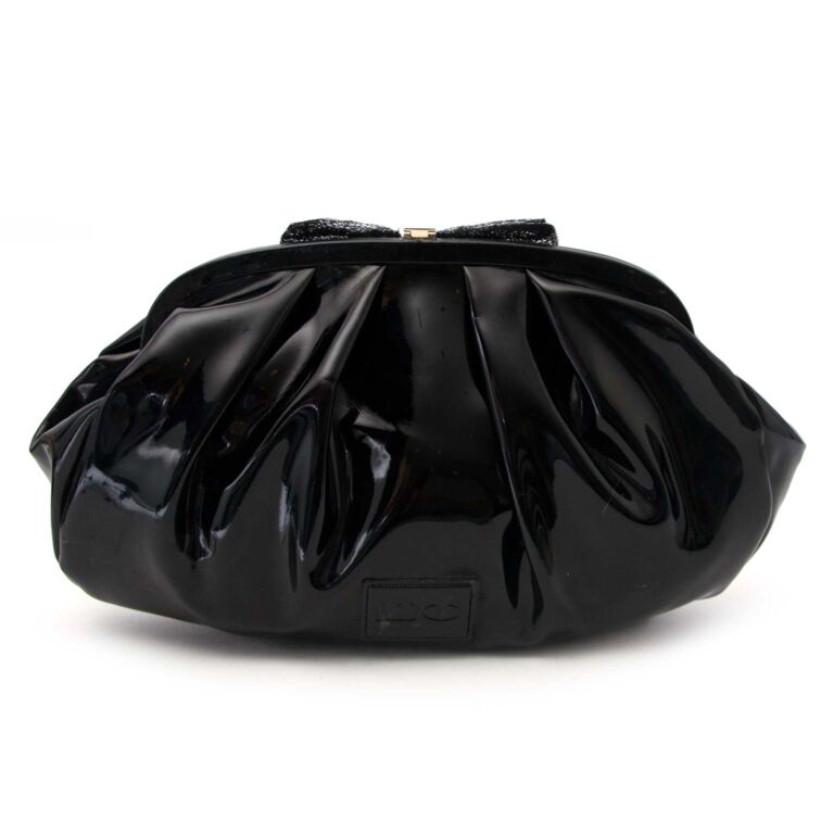 Red Valentino Black Patent Clutch With Bow ○ Labellov ○ Buy and Sell  Authentic Luxury