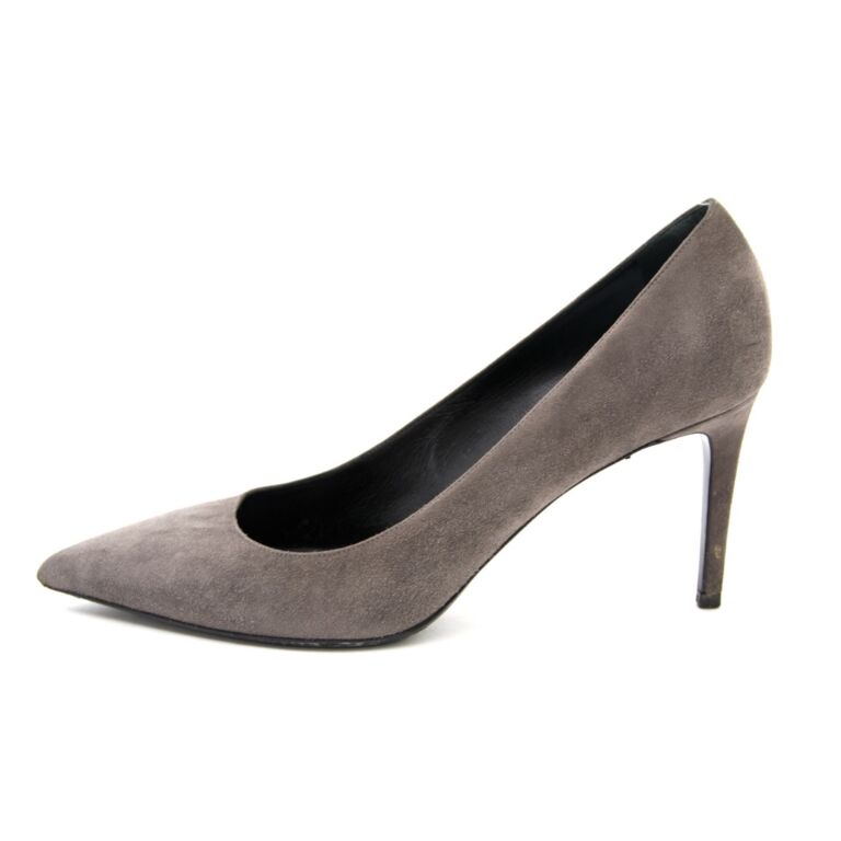 Manolo Blahnik 36 Ombre Suede Pumps – The Little Bird