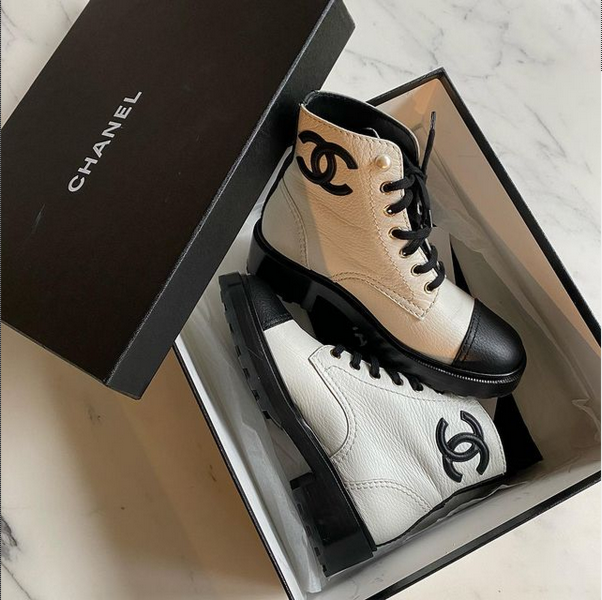 Chanel Black and White Combat Boots - size 36.5 ○ Labellov ○ Buy