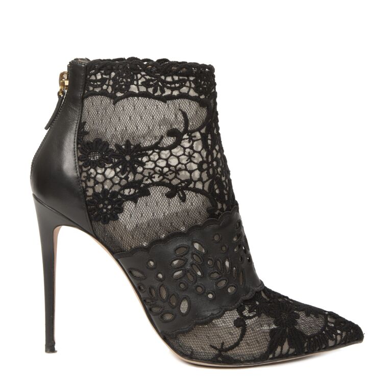 Valentino Garavani Lace Leather Booties size 39 Labellov Buy and Sell Authentic Luxury