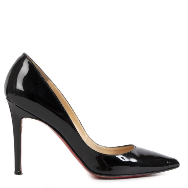 Authentic second-hand vintage Louboutin Pigalle Patent Leather Pumps - Size 37,5 buy online webshop LabelLOV