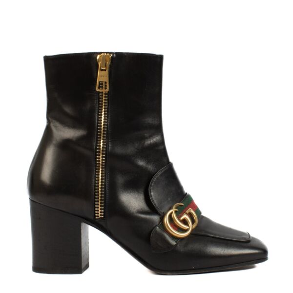 Shop safe online at Labellov in Antwerp, Brussels and Knokke this 100% authentic second hand Gucci Black GG Web Ankle Boots