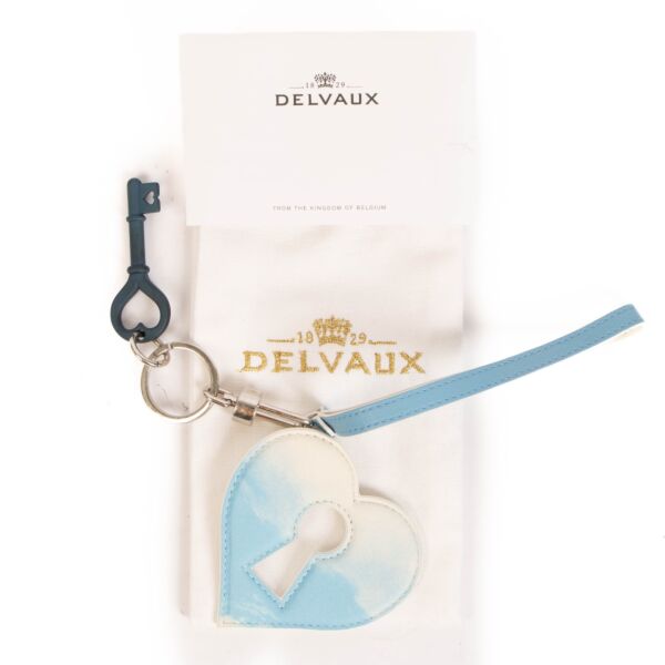 Delvaux Ivory/Nuage Box Calf Kiss Charm