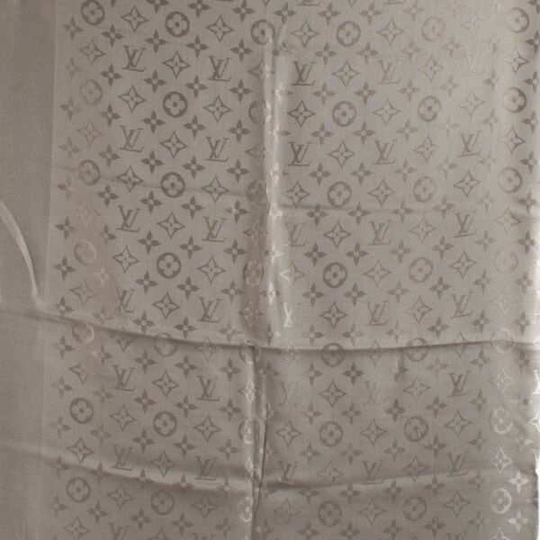Louis Vuitton Sage Classic Shawl