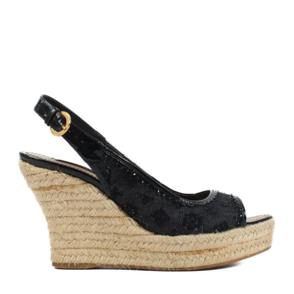 shop 100% authentic second hand Louis Vuitton Blue Heels - Size 36 1/2 on Labellov.com