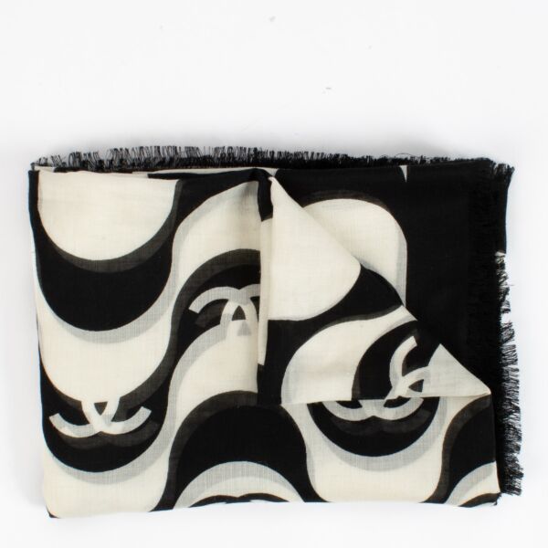 shop 100% authentic second hand Chanel White Cashmere/Silk Scarf on Labellov.com