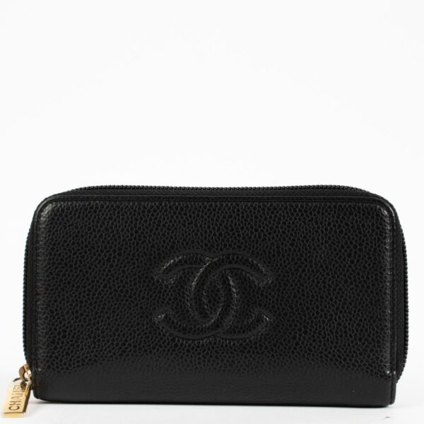 shop 100% authentic second hand Chanel Black Zip Wallet on Labellov.com
