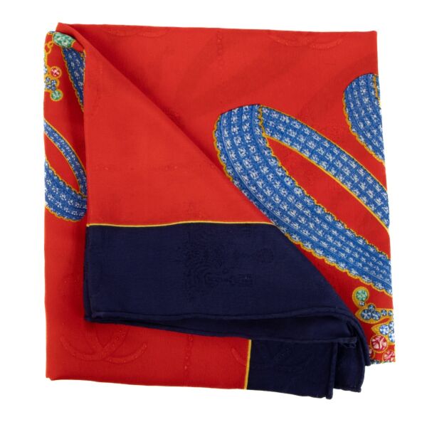 Buy real authentic Cartier Red Must De Cartier Scarf safe online at Labellov.com or in Brussels, Knokke and Antwerp