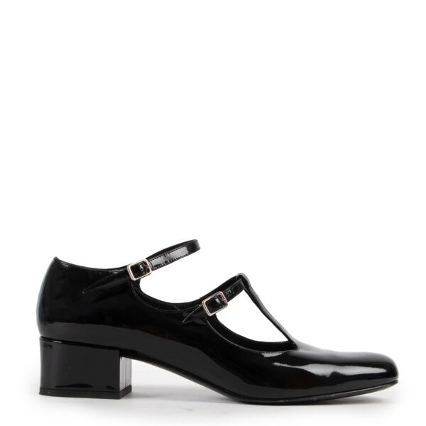 Shops safe online at Labellov in Antwerp this 100% authentic second hand Saint Laurent Black Patent Leather Heels - Size 41