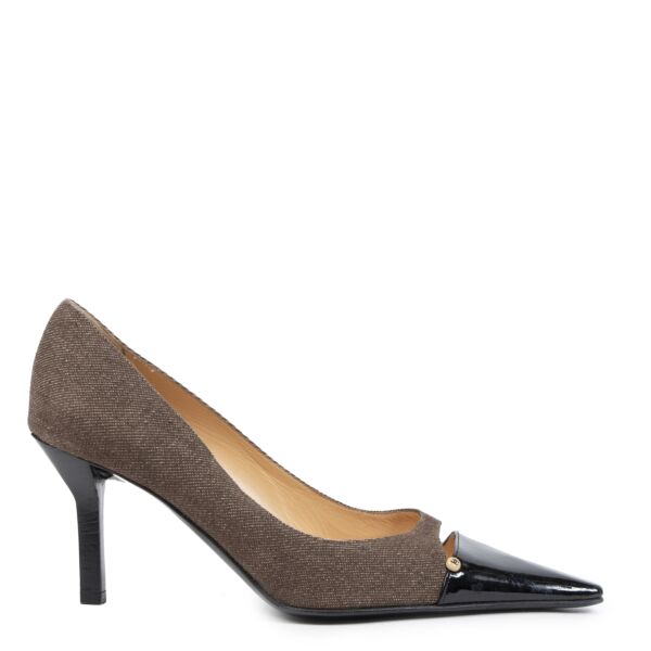 Authentic second-hand vintage Chanel Brown Cut-Out Pumps Size 36 buy online webshop LabelLOV