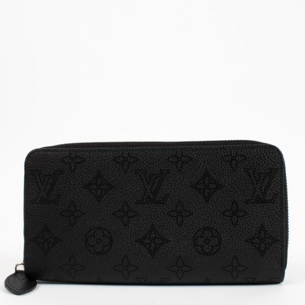 Louis Vuitton Black Mahina Zippy Wallet