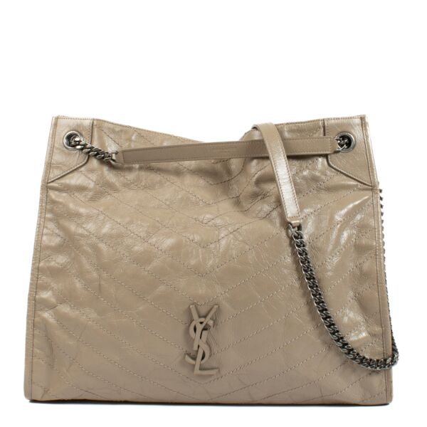 Authentic pre-loved Saint Laurent Beige Niki Medium Shopping Bag on Labellov.com