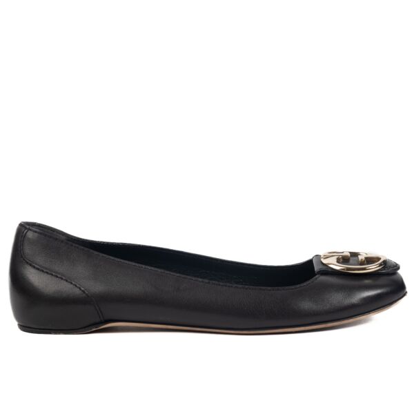 Gucci Black Leather Flats for the best price at Labellov. Shop 100% authentic second-hand Gucci Ballerina Flats on Labellov.com