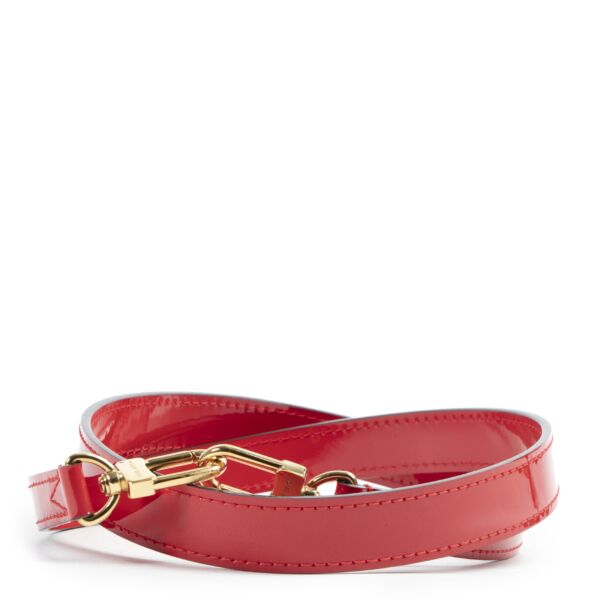  Louis Vuitton Red Patent Shoulder Strap for the best price at Labellov
