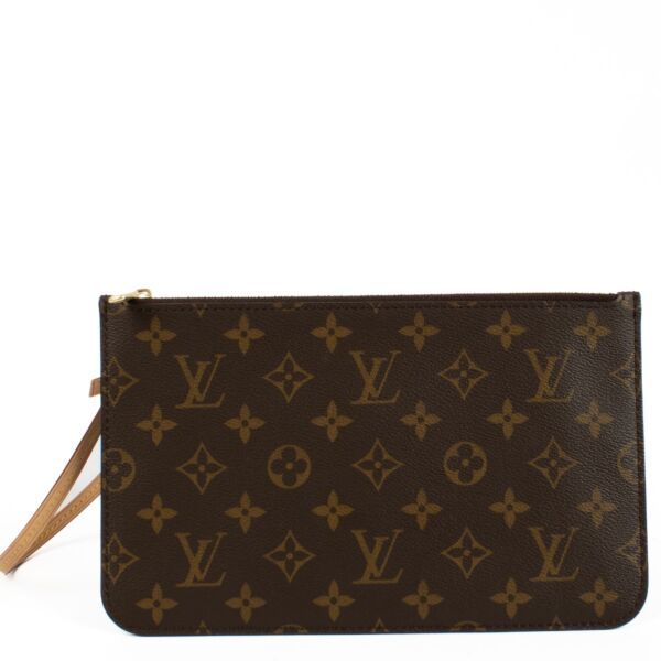 Authentic second hand Louis Vuitton Monogram Neverfull Clutch on Labellov.com