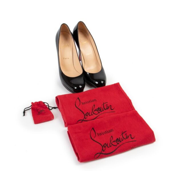 Christian Louboutin Black Pumps - Size 39