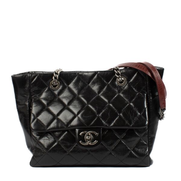 Authentic second hand Chanel Black Glazed Calfskin Duo Color Small Tote Bag on Labellov.com 
