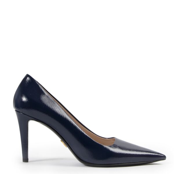 Prada Blue Saffiano Patent Pumps for the best price at Labellov secondhand