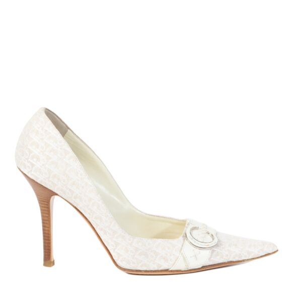koop online tegen de beste prijs Christian Dior Beige Monogram Canvas Pointed Heels - Size 39,5