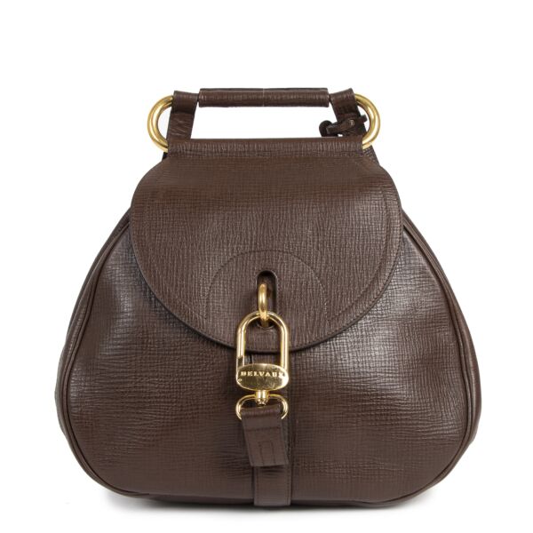 Buy authentic secondhand Delvaux bags at the right price at LabelLOV vintage webshop.