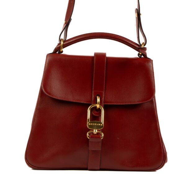 Shop 100% authentic second-hand Delvaux Gin Fizz Red Crossbody on Labellov.com