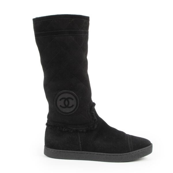 Chanel Black Matelasse Mouton Boots - Size 39 shop safe online Chanel Black Matelasse Mouton Boots - Size 39