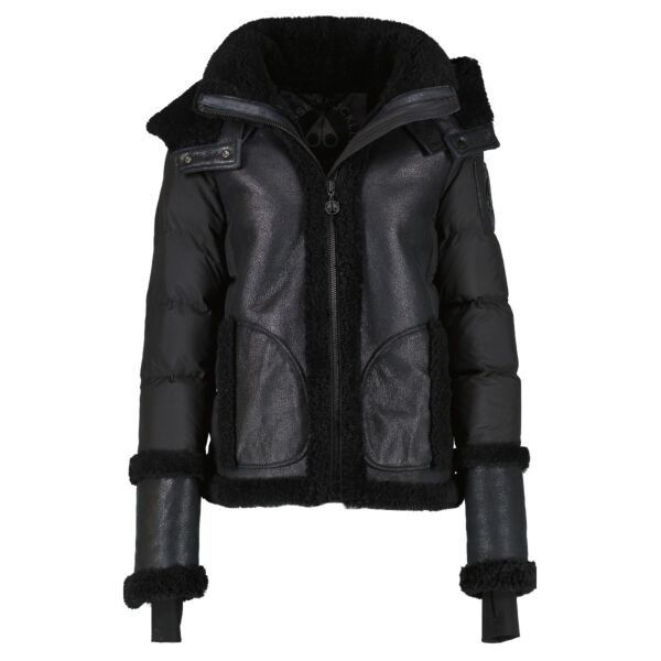 Shop 100% authentic secondhand Moose Knuckles Black Jacket - Size S/P on Labellov.com