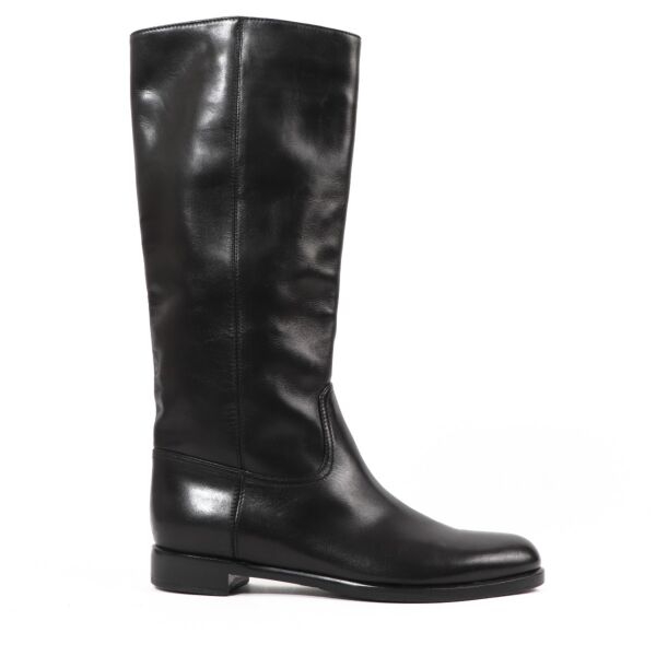 Buy authentic second-hand Sergio Rossi Black Leather Flat Boots in  Size 37 1/2 in very good condition at Labellov in Antwerp.