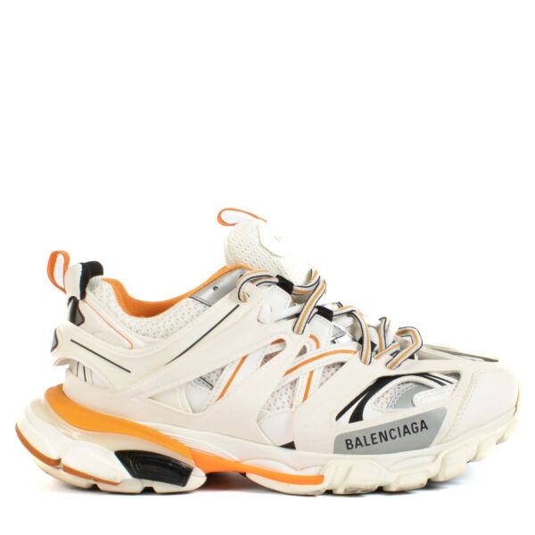 Shop safe online at Labellov in Antwerp, Brussels and Knokke this 100% authentic second hand Balenciaga White/Orange Track Sneakers - Size 40