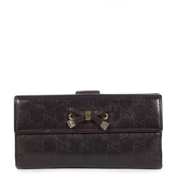 Buy authentic secondhand Gucci wallets at the right price at LabelLOV vintage webshop.