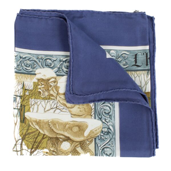 Authentic second-hand Hermès Navy Multicolor Silk L'Hiver Scarf 90 on labellov.com
