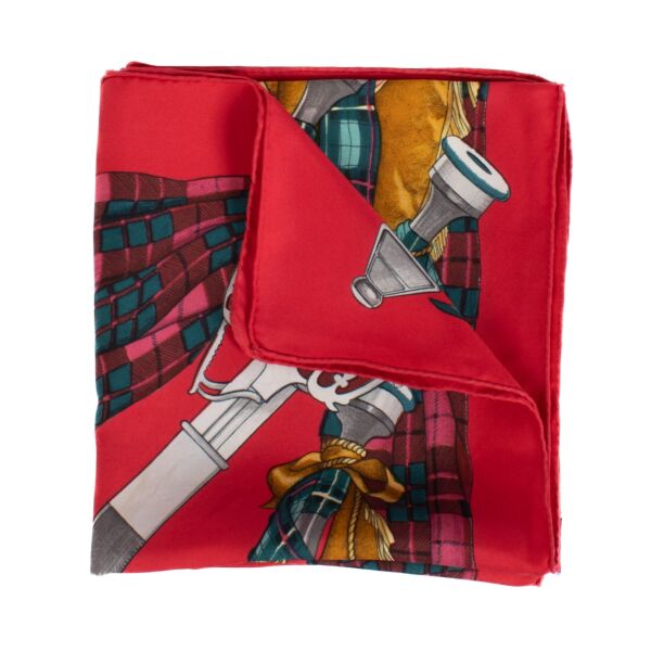 Authentic second-hand Hermès Carré 90 Scotland Ledoux Silk Scarf on labellov.com