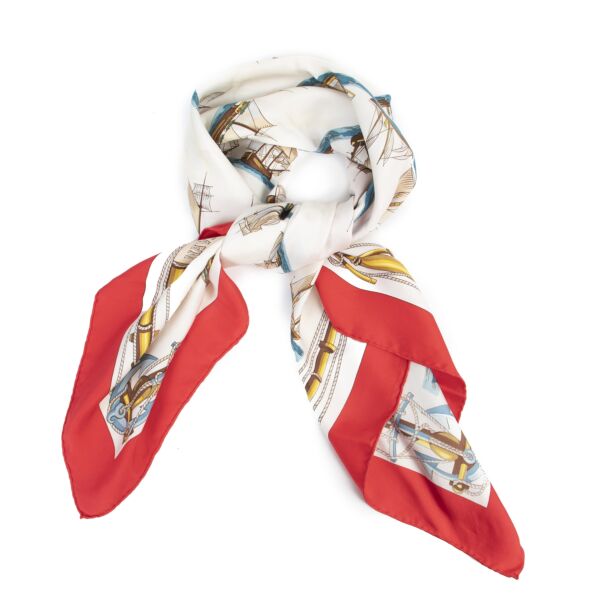 Hermès Carré "Navires D'Europpe, A Voiles, mixtes a vapeur" Scarf