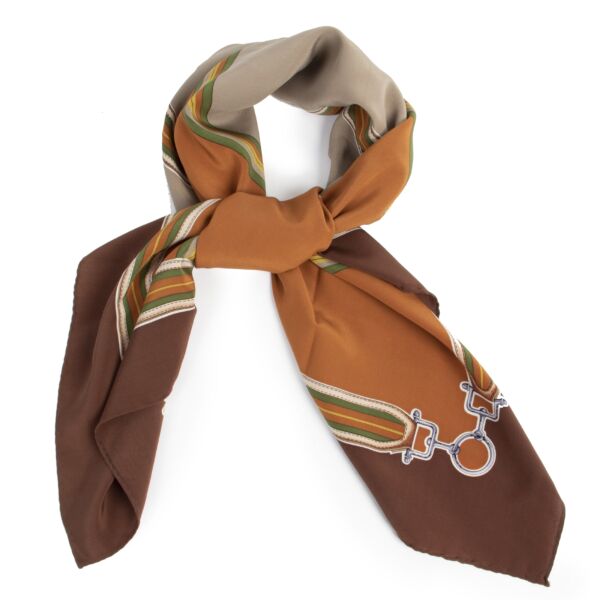 Authentieke Tweedehands Céline Multicolor Printed Scarf juiste prijs veilig online shoppen luxe merken webshop winkelen antwerpen België mode fashion
