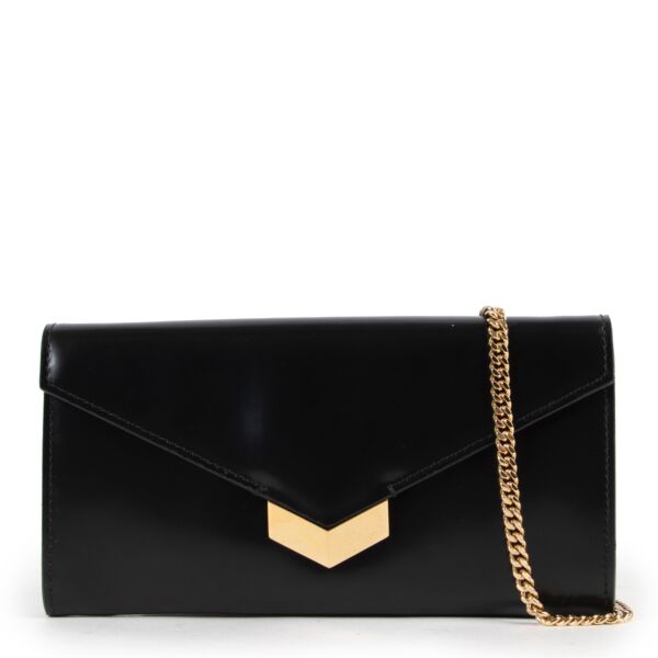 Shop safe online at Labellov in Antwerp this 100% authentic second hand Jimmy Choo Black Clutch