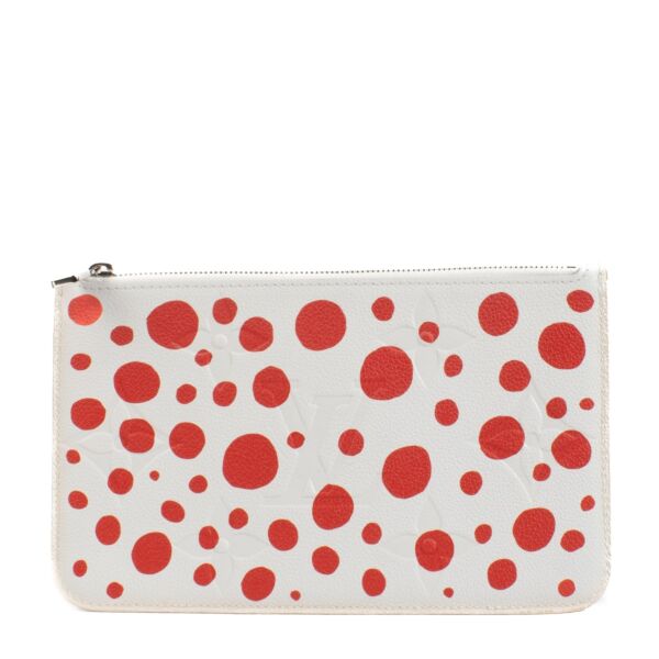 Shop safe online at Labellov in Antwerp, Brussels and Knokke this 100% authentic second hand Louis Vuitton x Yayoi Kusama Neverfull MM Clutch Bag