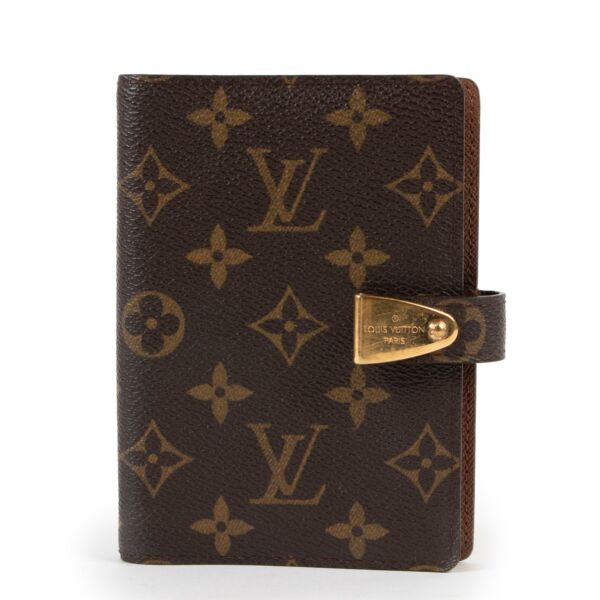 Shop safe online at Labellov in Antwerp this 100% authentic second hand Louis Vuitton Monogram Canvas Agenda Cover