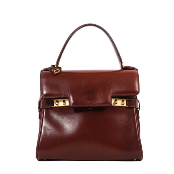 Buy an authentic Delvaux Tempête PM Vintage Chestnut Box Calf in preloved condition at Labellov in Antwerp. 
