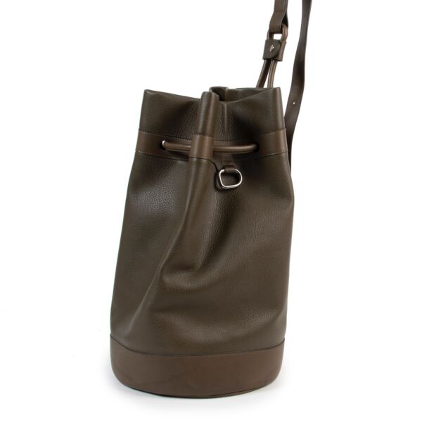 Deux de Delvaux Khaki Green Drawstring Bucket Bag