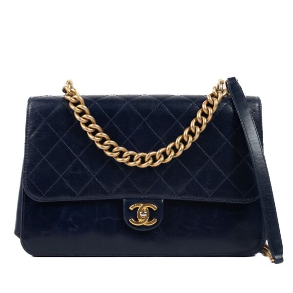 Shop safe online at Labellov in Antwerp, Brussels and Knokke this 100% authentic second hand Chanel Blue Aged Calfskin Flap Bag