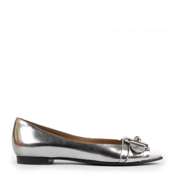Authentieke Tweedehands Hermès Silver Leather Open Flats - Size 37 juiste prijs veilig online shoppen luxe merken webshop winkelen Antwerpen België mode fashion