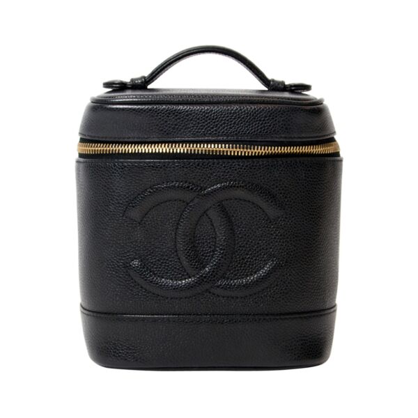 Shop online for the best price Chanel vanity case black leather best price online shop vintage Labellov Antwerp Belgium fashion