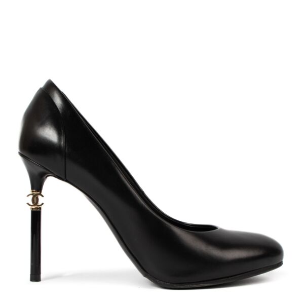 Chanel Black Stiletto CC Heels - size 39