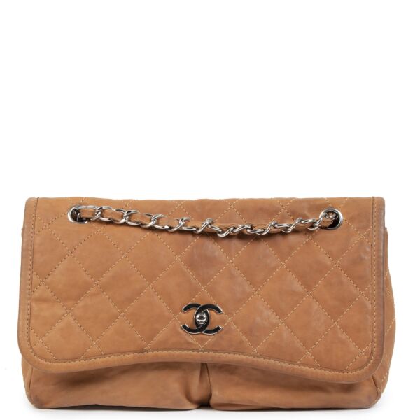 Authentic secondhand Chanel Quilted Camel Aged Leather Flap Bag designer bags accessories shoes clothing luxury vintage webshop fashion fashionista safe secure online shopping worldwide shipping
