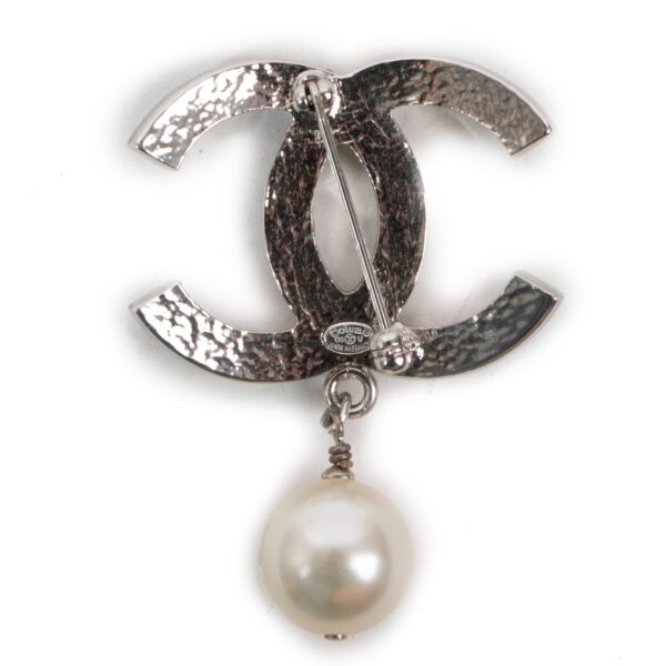Chanel 2005 Silver CC Faux Pearl Brooch