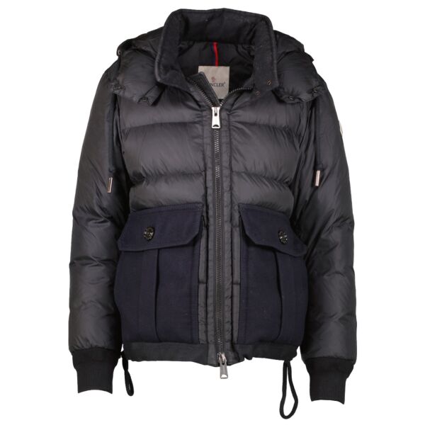 Moncler Black Vitoux Down Jacket - Size 1