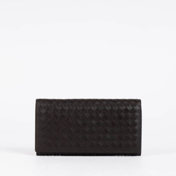 Authentic pre-loved Bottega Veneta Brown Leather Intrecciato Flap Wallet on Labellov.com