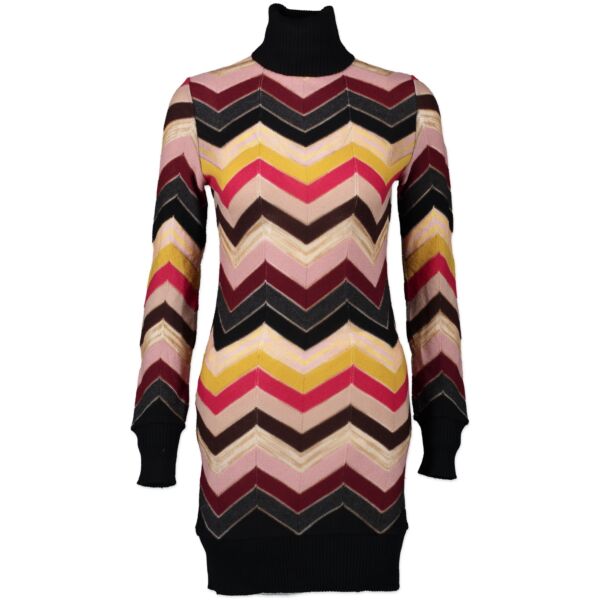 Missoni Multicolor Long Turtleneck Sweater - SIZE IT40. Koop online tweedehands Missoni kleding bij LabelLOV webshop. 