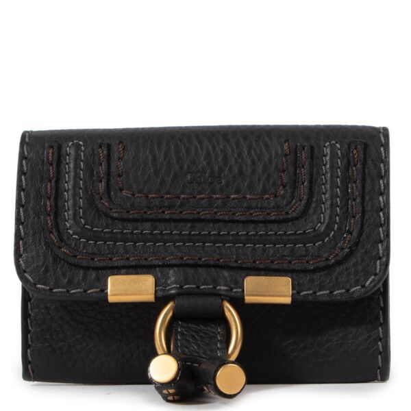 Buy a authentic second hand Chloe Black Leather Marcie Wallet in very good condition at Labellov