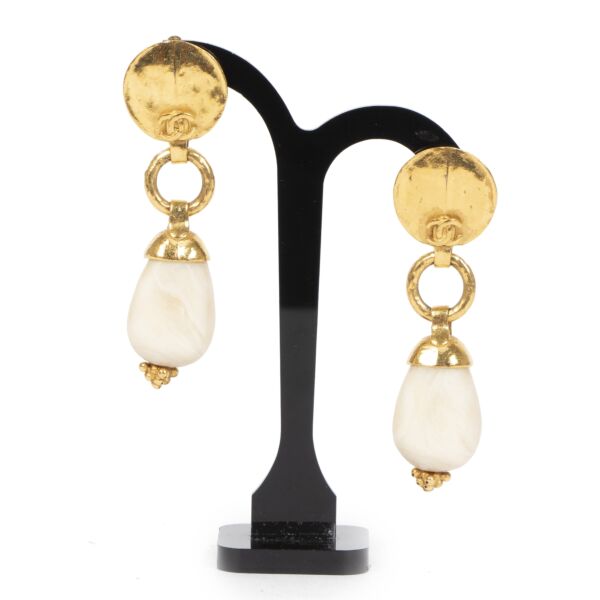 Authentieke tweedehands vintage Chanel Gold Gem Pendant Earrings buy online webshop LabelLOV